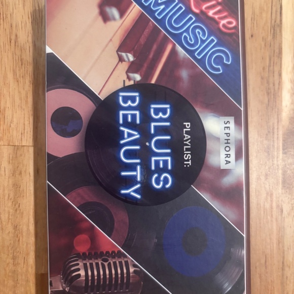 Sephora Eyeshadow pallet - Picture 2 of 2